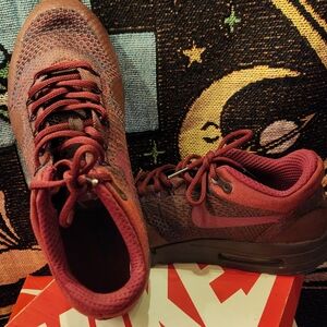 Nike Air Max 1 Ultra Flyknit Red Sneakers